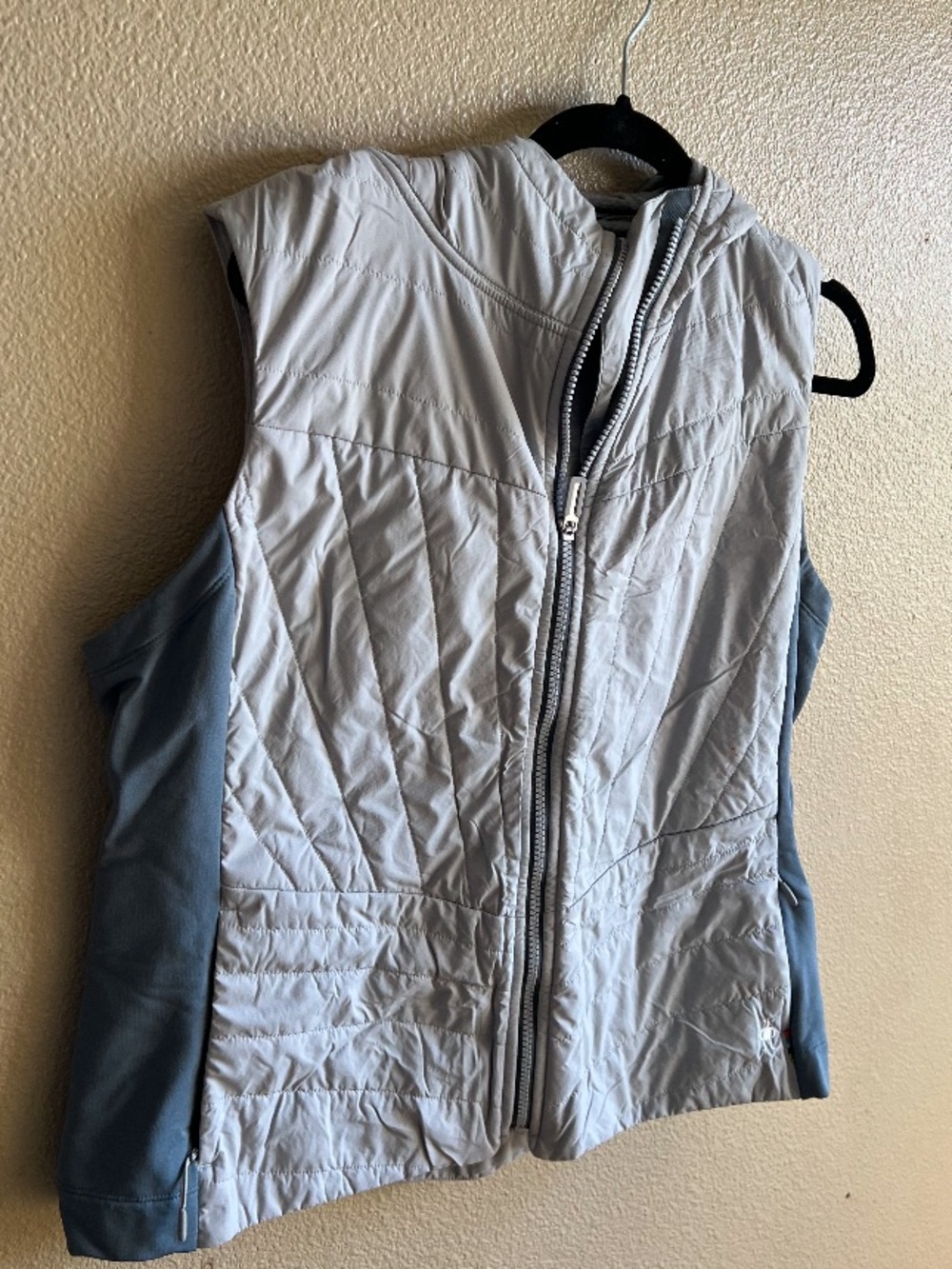 Smartwool Light Gray Quilted Vest size XL outdoor casual fall merino wool